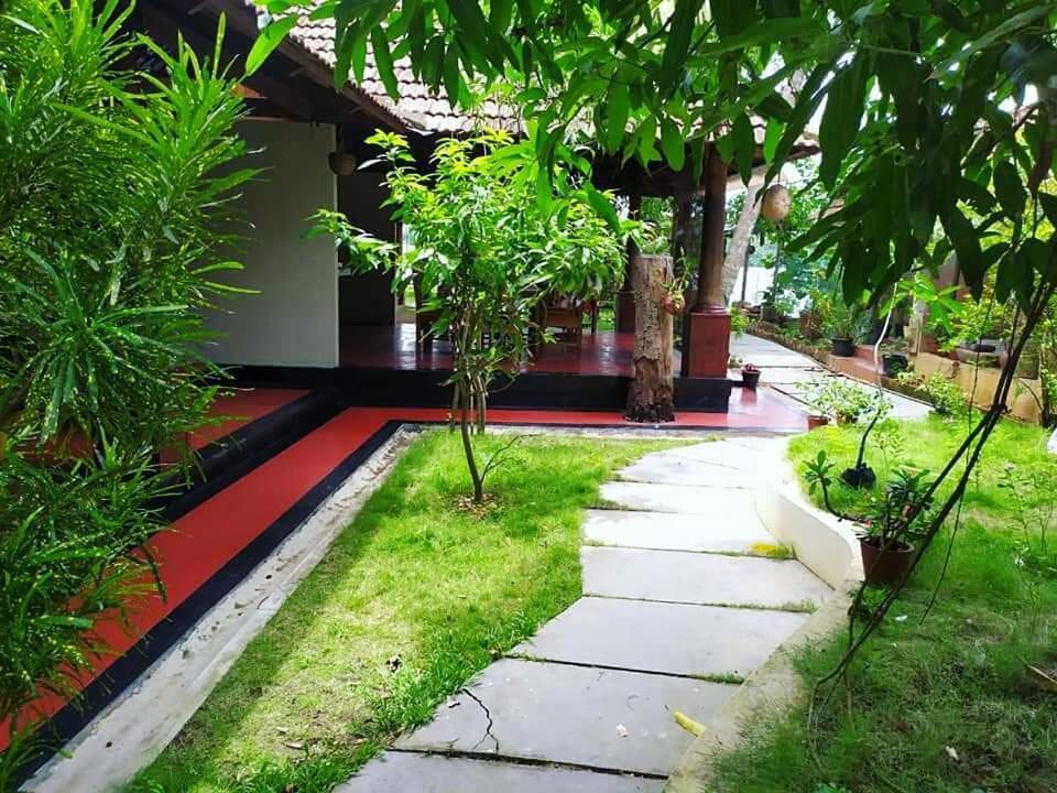 Ambadi'S Villa -Lake View Resort Pallipuram Zewnętrze zdjęcie